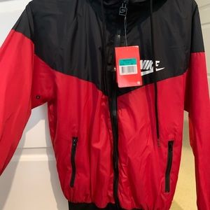 BRAND NEW NIKE WINDBREAKER